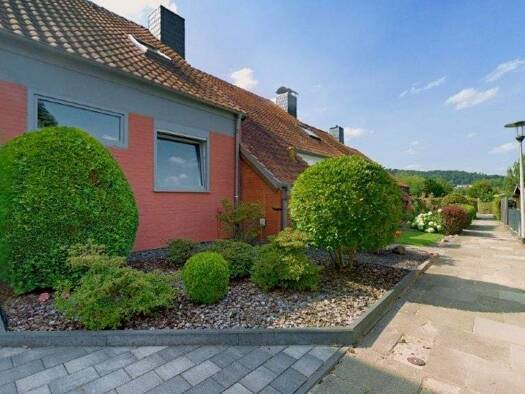 Reihenmittelhaus zum Kauf 229.000 € 5 Zimmer 98 m² 303 m² Grundstück Klein Berkel Hameln 31789