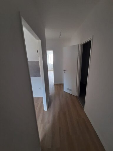 Wohnung zur Miete 560 € 2 Zimmer 50,8 m² Geschoss 3/3 Steinbühl Nürnberg 90443