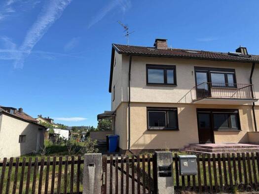 Mehrfamilienhaus zum Kauf 349.000 € 6 Zimmer 112 m² 569 m² Grundstück Moorenbrunn Südöstliche Außenstadt 90475