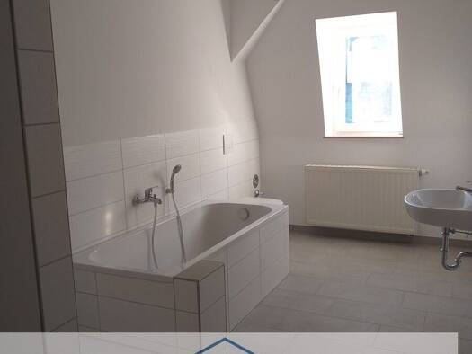 Wohnung zur Miete 480 € 3 Zimmer 83 m² 2. Geschoss frei ab 01.10.2026 Crimmitschau Crimmitschau 08451