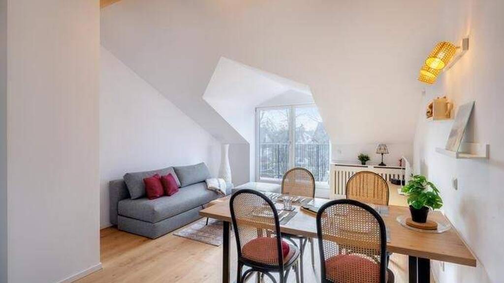 Wohnung zur Miete Wohnen auf Zeit 2.070 € 2,5 Zimmer 65 m² Gröbenzell 82194