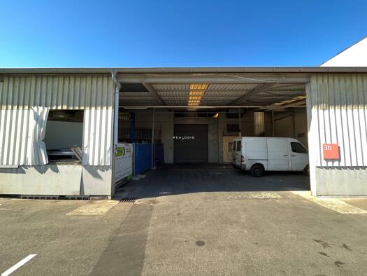 Halle/Industriefläche zur Miete provisionsfrei 6,49 € 2.500 m² Lagerfläche teilbar ab 900 m² Maintal 63477