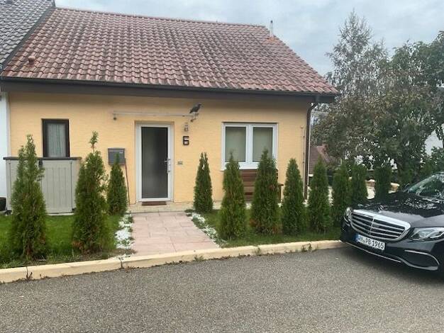 Doppelhaushälfte zum Kauf 498.000 € 5 Zimmer 135 m² 364 m² Grundstück Bretzenacker Berglen 73663