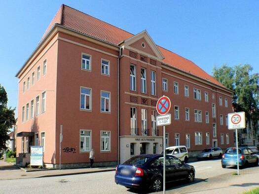 Medizinisches Gebäude zum Kauf als Kapitalanlage geeignet 1.590.000 € 1.300 m² 1.339 m² Grundstück Halberstadt 38820