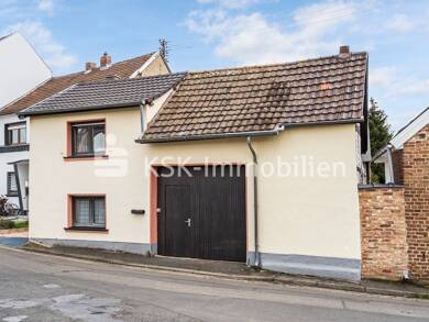 Einfamilienhaus zum Kauf 299.000 € 11 Zimmer 170 m² 770 m² Grundstück Merten Bornheim 53332