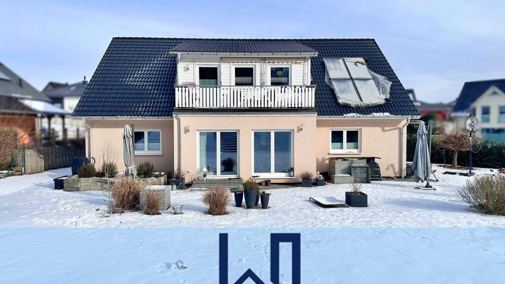 Einfamilienhaus zum Kauf 395.000 € 7 Zimmer 217 m² 1.246 m² Grundstück Burg Stargard 17094