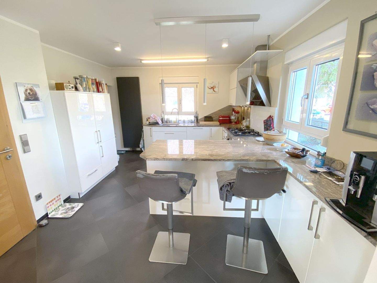 Immobilie in Sommerhausen - ...charmantes EFH in Sommerhausen mit großem Garten und Garage... - Bild 1