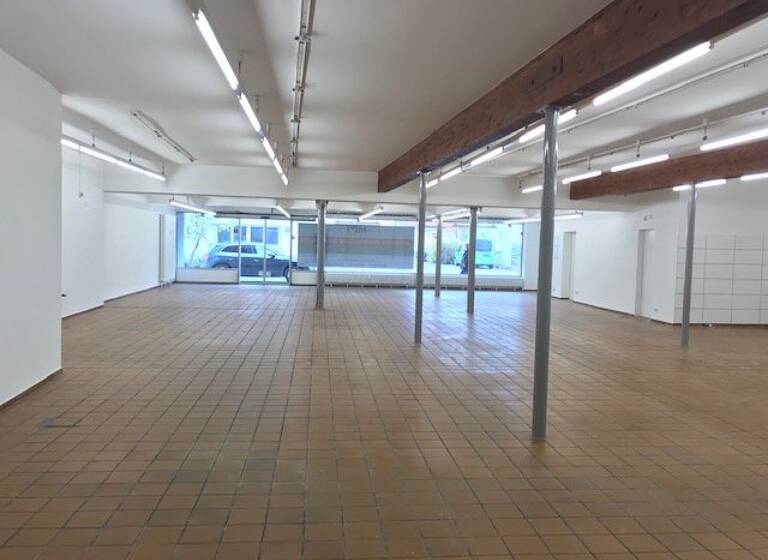 Laden zur Miete 315 m²<br/>Verkaufsfläche ab 100 m²<br/>Teilbarkeit Hüfingen Hüfingen 78183