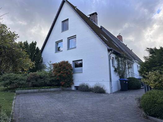 Einfamilienhaus zur Miete 2.000 € 7 Zimmer 300 m² 1.600 m² Grundstück Neetze Neetze 21398