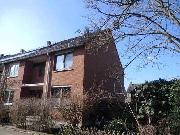 Mehrfamilienhaus zum Kauf provisionsfrei als Kapitalanlage geeignet 405.000 € 4 Zimmer 116,1 m² 295 m² Grundstück Waiblinger Weg 12 Weidedamm Bremen 28215