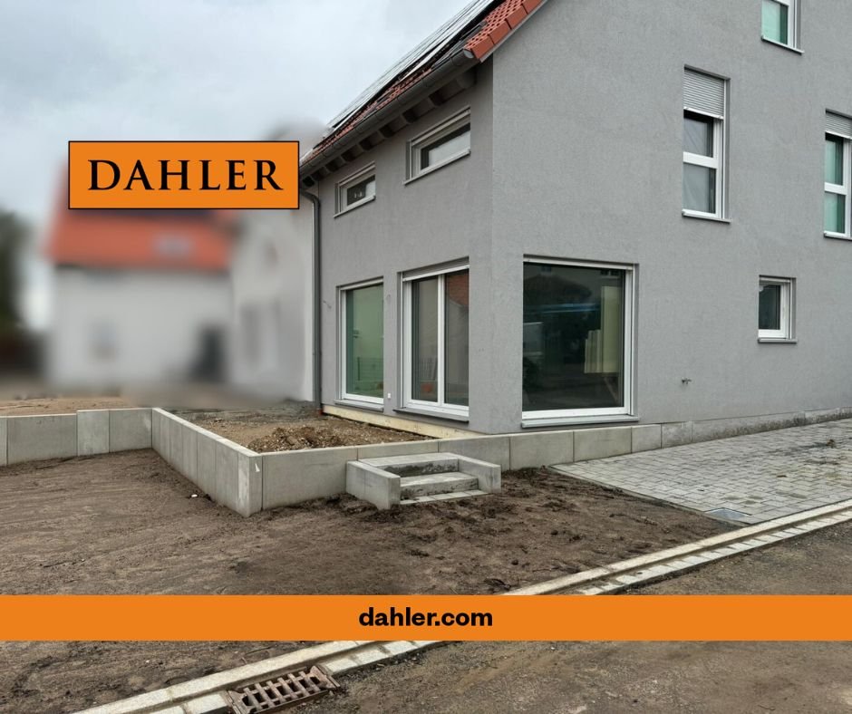 Doppelhaushälfte zum Kauf 598.000 € 4,5 Zimmer 117,5 m²<br/>Wohnfläche 198 m²<br/>Grundstück Seukendorf Seukendorf 90556