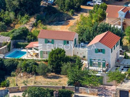 Haus zum Kauf 1.650.000 € 4 Zimmer 250 m² Vrboska Jelsa