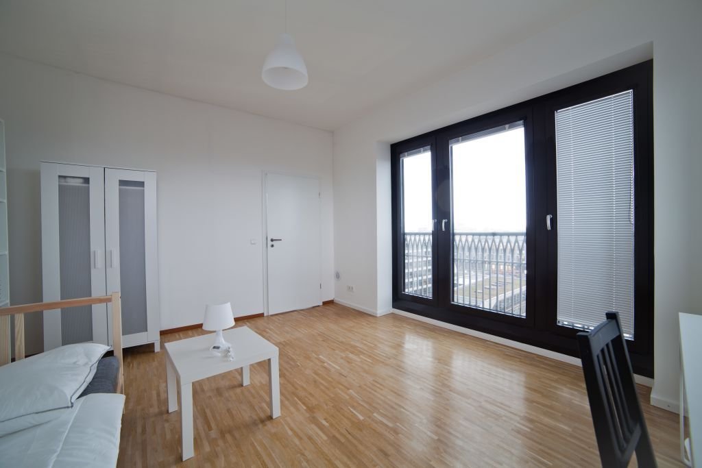 Wohnung zur Miete Wohnen auf Zeit 920 € 6 Zimmer 18 m²<br/>Wohnfläche 06.01.2025<br/>Verfügbarkeit Erika-Mann-Straße 17 St. Vinzenz München 80636