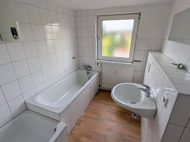 Wohnung zur Miete 886 € 4 Zimmer 80,5 m² 2. Geschoss Lüghauser Straße 116 Hoffnungsthal Rösrath 51503
