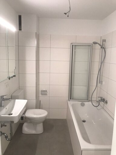 Wohnung zur Miete 1.120 € 3 Zimmer 80 m² 2. Geschoss Wallbergstr.1 Rosenheim 83026