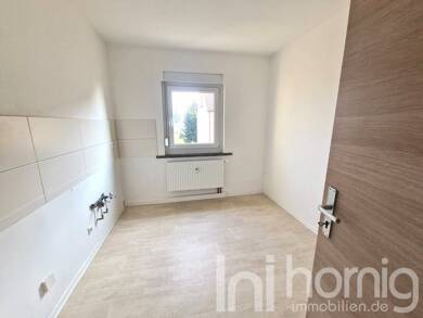 Wohnung zur Miete 350 € 3 Zimmer 60 m² 2. Geschoss Stacha Demitz-Thumitz 01877