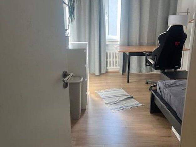 Studio zur Miete Wohnen auf Zeit 500 € 1 Zimmer 14 m² Bornheimerstr. 80 Zentrum Bonn 53111