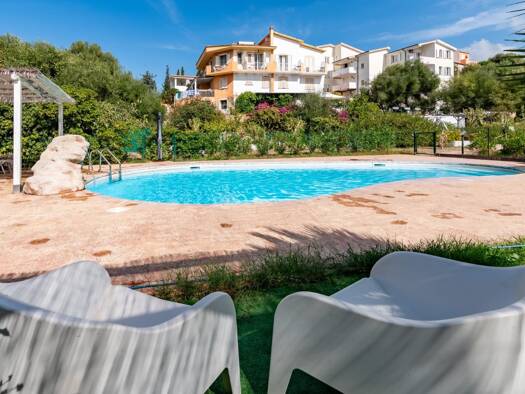 Sonstiges zum Kauf 690.000 € 20 Zimmer 329 m² 586 m² Grundstück Badesi Sassari 07030