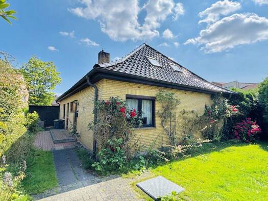 Einfamilienhaus zum Kauf 298.000 € 7 Zimmer 150 m² 629 m² Grundstück Kappeln 24376