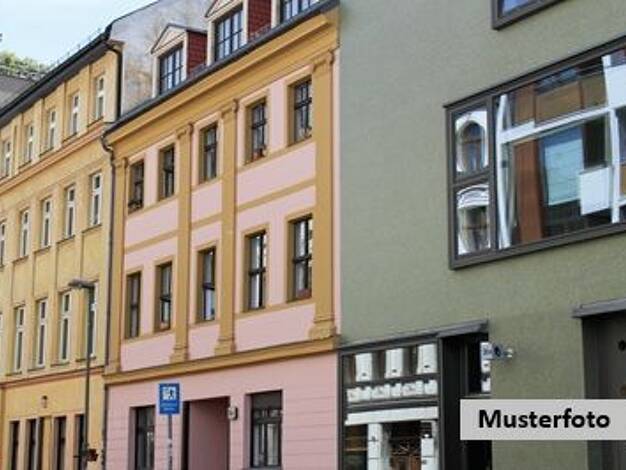 Mehrfamilienhaus zum Kauf 112.000 € 353,1 m² 267 m² Grundstück Staßfurt Staßfurt 39418