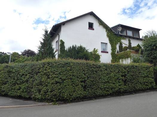 Mehrfamilienhaus zum Kauf 250.000 € 10 Zimmer 212 m² 727 m² Grundstück Innenstadt Hof 95032