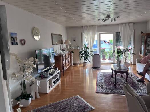 Wohnung zur Miete 1.300 € 4 Zimmer 115 m² Geschoss 1/3 frei ab 01.11.2026 Schwetzingen 68723