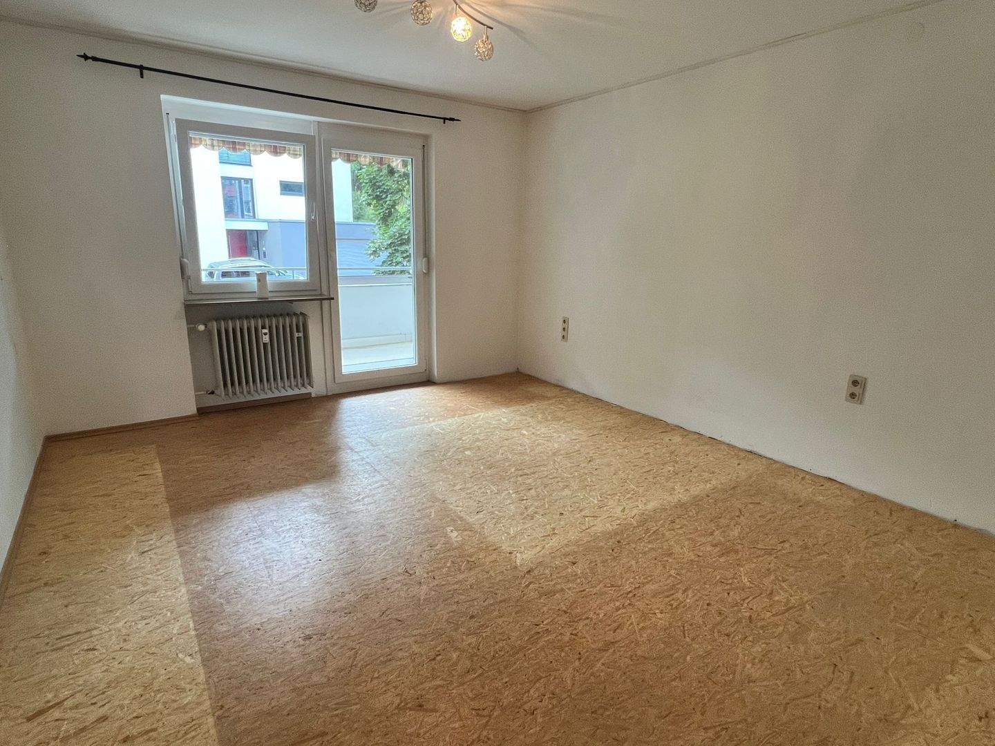 Immobilie in Lohr am Main - Charmante Eigentumswohnung in ruhiger Stadtrandlage von Lohr am Main - Idylle am Berghang - Bild 4