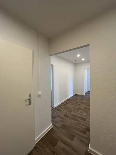Wohnung zur Miete 600 € 4 Zimmer 102 m² Geschoss 4/4 frei ab sofort Schmellwitz Cottbus 03044