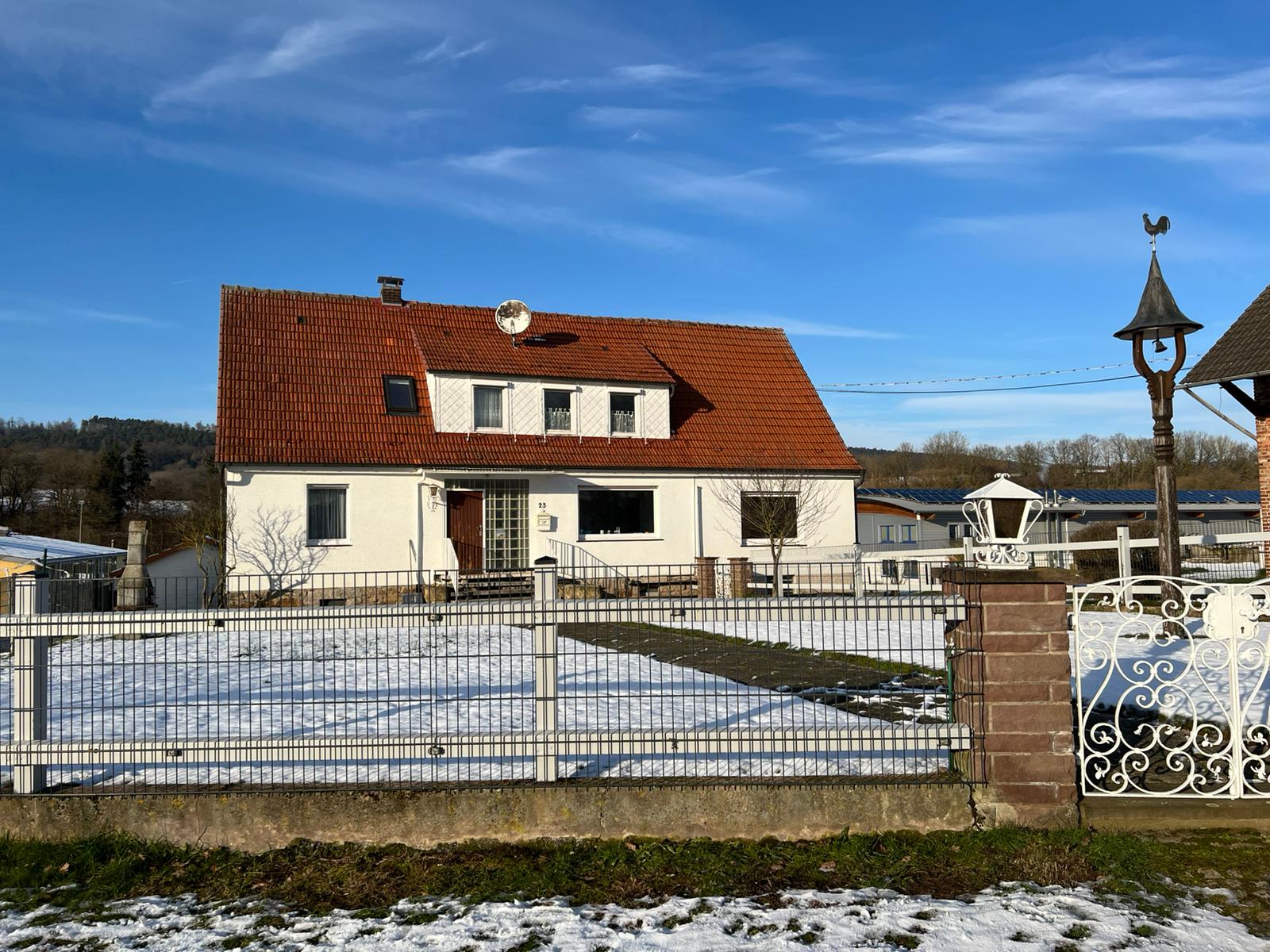 Wohnung zur Versteigerung provisionsfrei 18 Zimmer 300 m²<br/>Wohnfläche 2.<br/>Geschoss Schulstraße 23 Pfieffe Spangenberg 34286