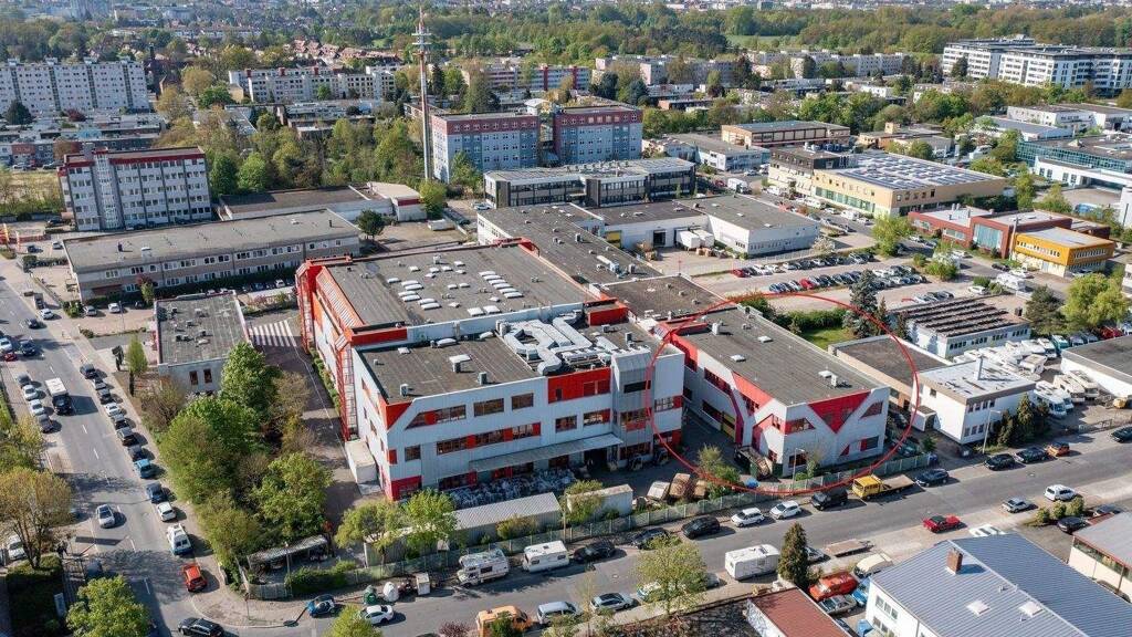 Lagerhalle zur Miete provisionsfrei 6,50 € 6.000 m² Lagerfläche teilbar von 326 m² bis 2.408 m² Ziegelstein Nürnberg 90411