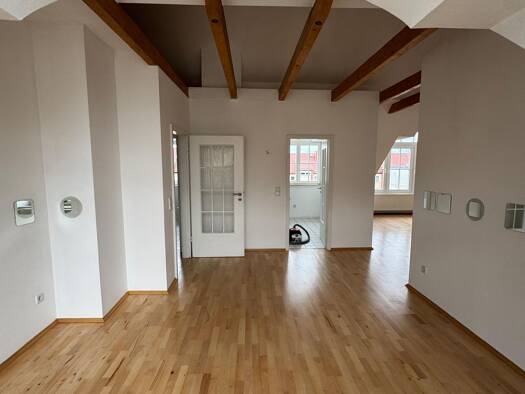 Wohnung zur Miete 440 € 3 Zimmer 76 m² Glauchau 08371