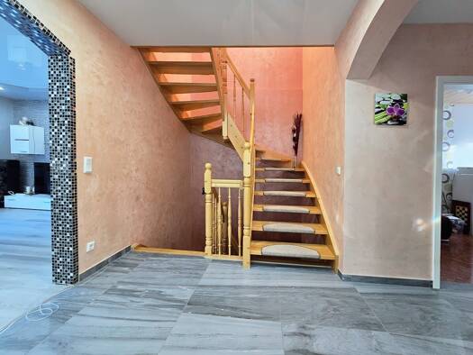 Doppelhaushälfte zum Kauf 469.000 € 6 Zimmer 146 m² 387 m² Grundstück Hofgeismar Hofgeismar 34369