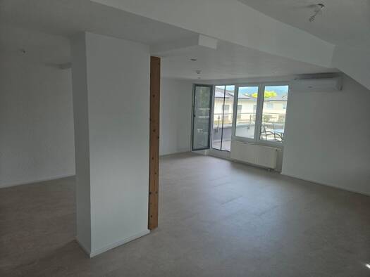 Maisonette zur Miete 1.600 € 3 Zimmer 126 m² Geschoss 2/2 frei ab sofort Heitersheim 79423