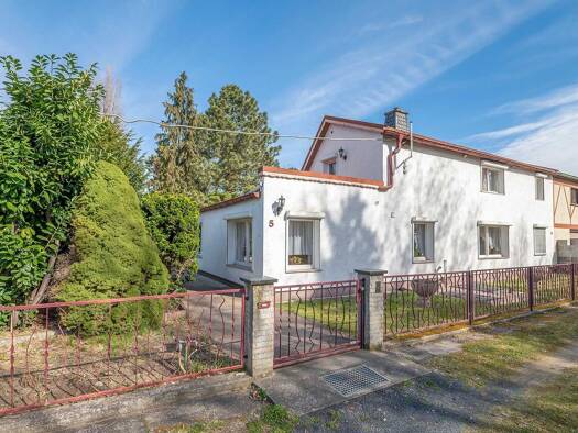 Doppelhaushälfte zum Kauf 359.000 € 6 Zimmer 110 m² 1.006 m² Grundstück frei ab sofort Kaditz Dresden 01139