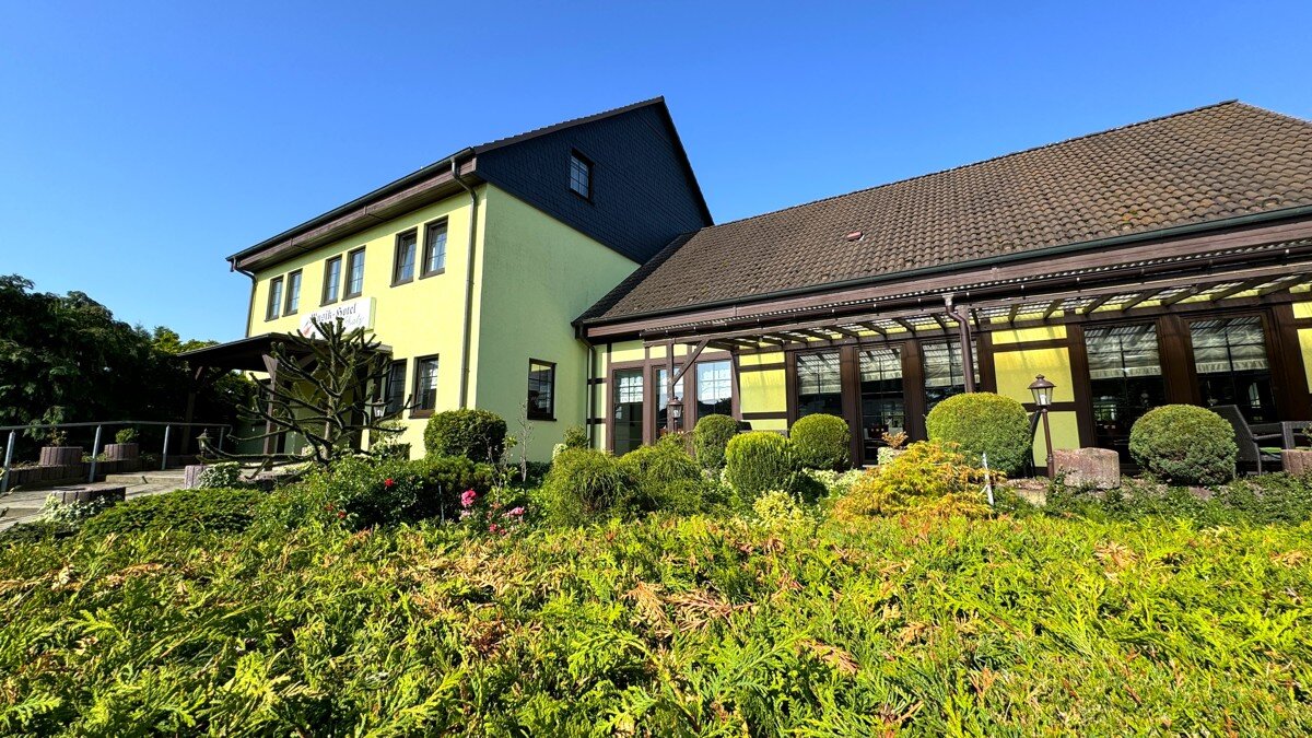 Hotel zum Kauf 1.190.000 € 12 Zimmer 240 m²<br/>Gastrofläche Jeßnitz Jeßnitz 06800