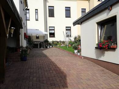 Mehrfamilienhaus zum Kauf 143.000 € 250 m² 360 m² Grundstück Zwickauer Straße 13 Wilkau-Haßlau Wilkau-Haßlau 08112