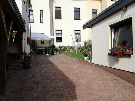 Mehrfamilienhaus zum Kauf 143.000 € 250 m² 360 m² Grundstück Zwickauer Straße 13 Wilkau-Haßlau Wilkau-Haßlau 08112