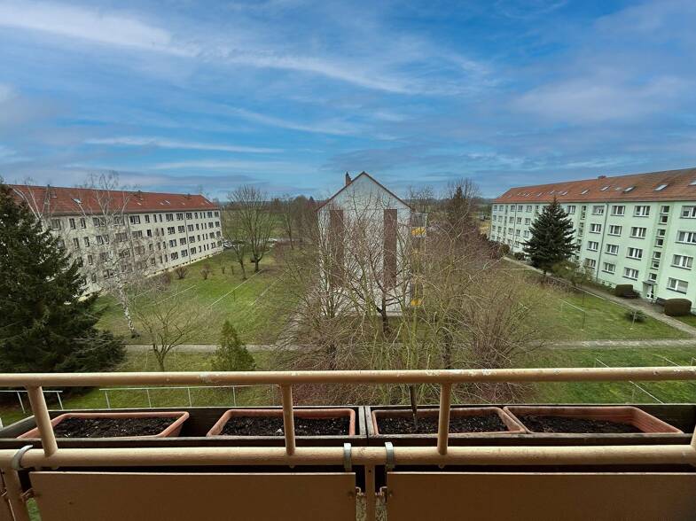 Wohnung zum Kauf 40.000 € 3 Zimmer 60 m² 4. Geschoss Frohburg Frohburg 04654