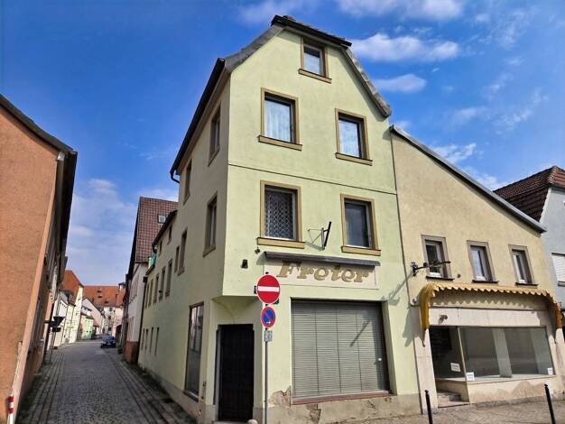 Stadthaus zum Kauf 235.000 € 7 Zimmer 160 m² 109 m² Grundstück frei ab sofort Haßfurt Haßfurt 97437