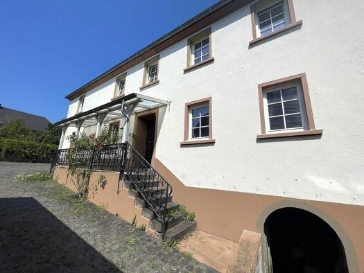 Einfamilienhaus zum Kauf 395.000 € 8 Zimmer 165 m² 911 m² Grundstück Bengel Bengel 54516