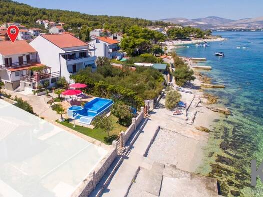 Villa zum Kauf 1.200.000 € 8 Zimmer 260 m² 750 m² Grundstück Trogir 0