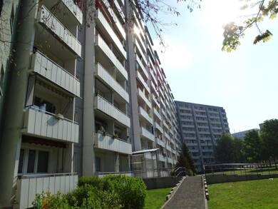 Wohnung zur Miete 383 € 3 Zimmer 66,1 m² 2. Geschoss frei ab 15.08.2025 Prager Straße 13 Berliner Platz Erfurt 99091
