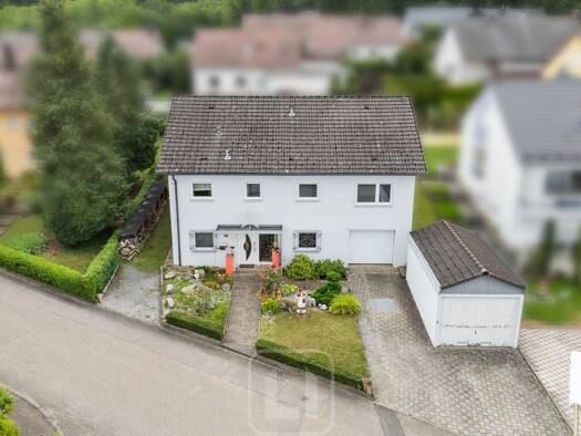 Einfamilienhaus zum Kauf 599.000 € 6 Zimmer 205,6 m² 676 m² Grundstück Wiernsheim Wiernsheim 75446