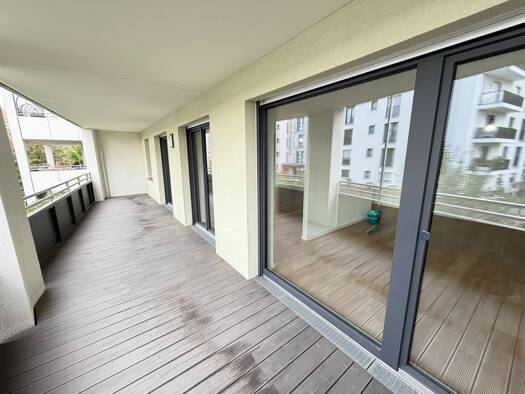 Wohnung zur Miete 2.050 € 4 Zimmer 130 m² Geschoss 1/6 frei ab sofort Augsburger Straße Seeleinsbühl Nürnberg 90431