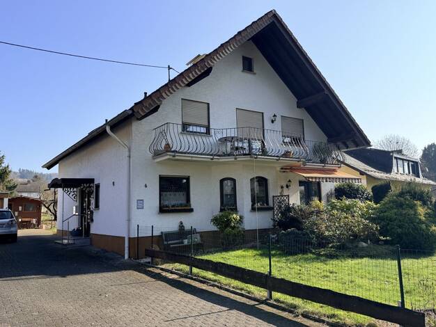 Mehrfamilienhaus zum Kauf 476.000 € 6 Zimmer 160 m² 903 m² Grundstück Heimbach-Weis Neuwied 56566