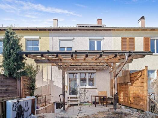 Reihenmittelhaus zum Kauf 300.000 € 4 Zimmer 72 m² 173 m² Grundstück frei ab sofort Storlach Reutlingen 72760