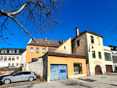Stadthaus zum Kauf 63.000 € 8 Zimmer 160 m² 180 m² Grundstück Auerbach Auerbach 08209