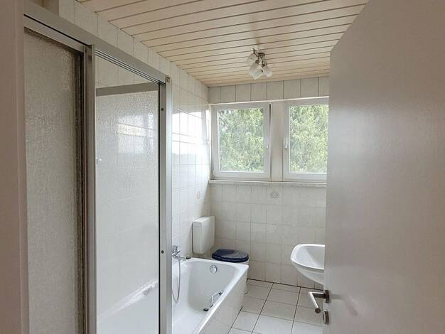 Wohnung zur Miete 790 € 4 Zimmer 100 m² 1. Geschoss frei ab 01.10.2025 Illingen 66557