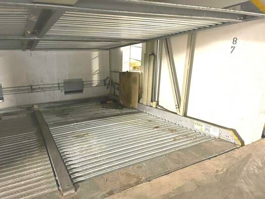 Garage/Stellplatz zur Miete provisionsfrei 60 € Karl-Liebknecht-Str. 152 Connewitz Leipzig 04277