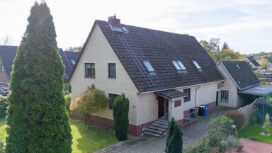 Mehrfamilienhaus zum Kauf 539.000 € 8 Zimmer 195 m² 1.294 m² Grundstück frei ab sofort Quickborn 25451